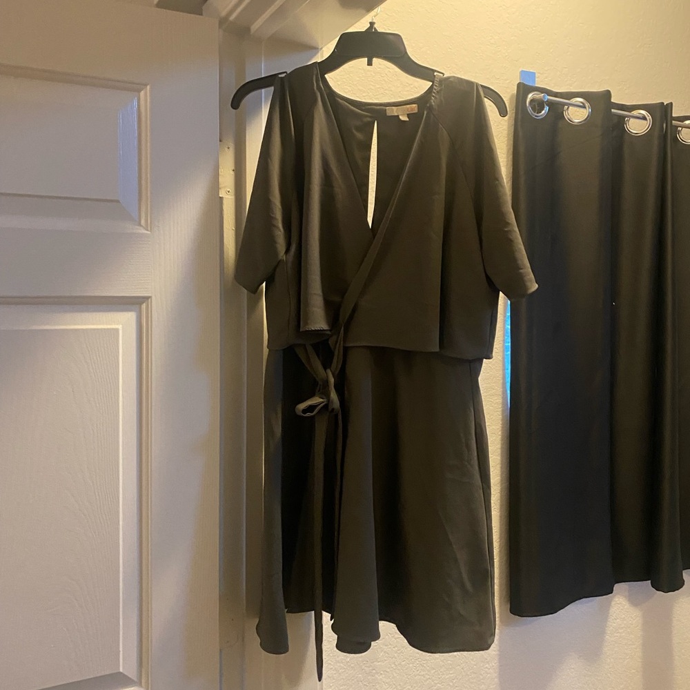 Women’s Green Dress